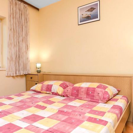 Apartment Branka Tisno Bagian luar foto