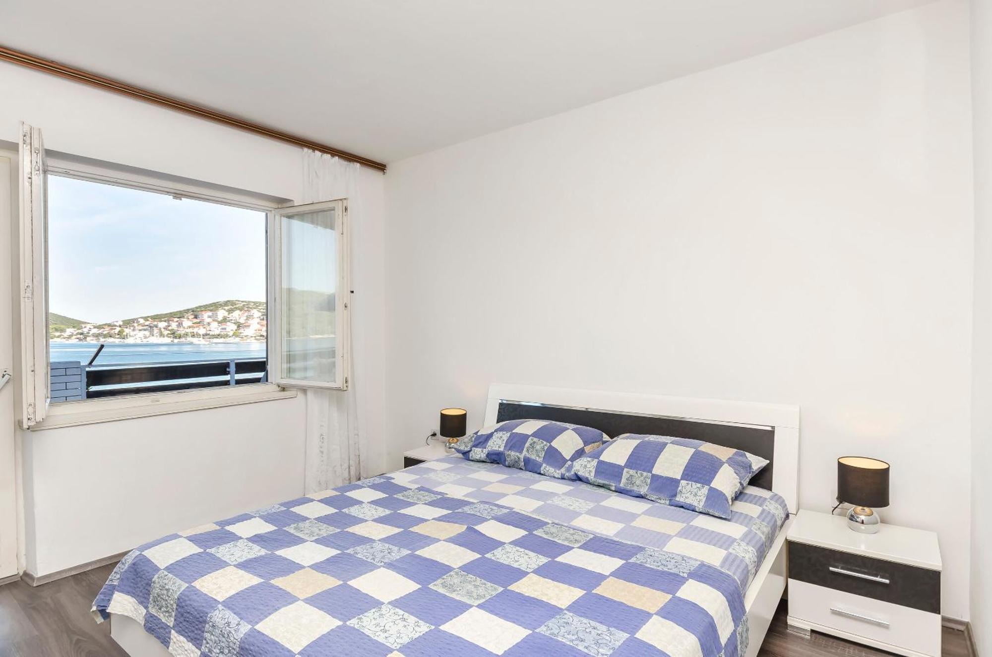 Apartment Branka Tisno Bagian luar foto